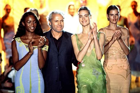 versace frasi|gianni versace good taste quotes.